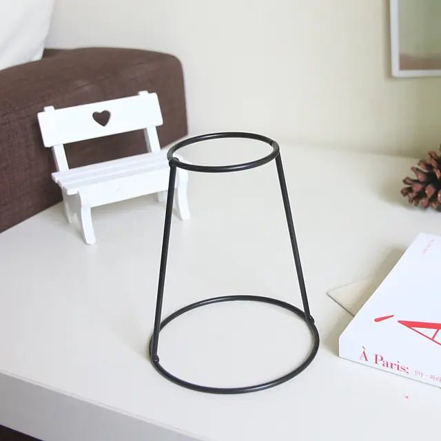 🏡 Nordic Style Iron Flower Vase – Minimalist Elegance for Any Space - Modern